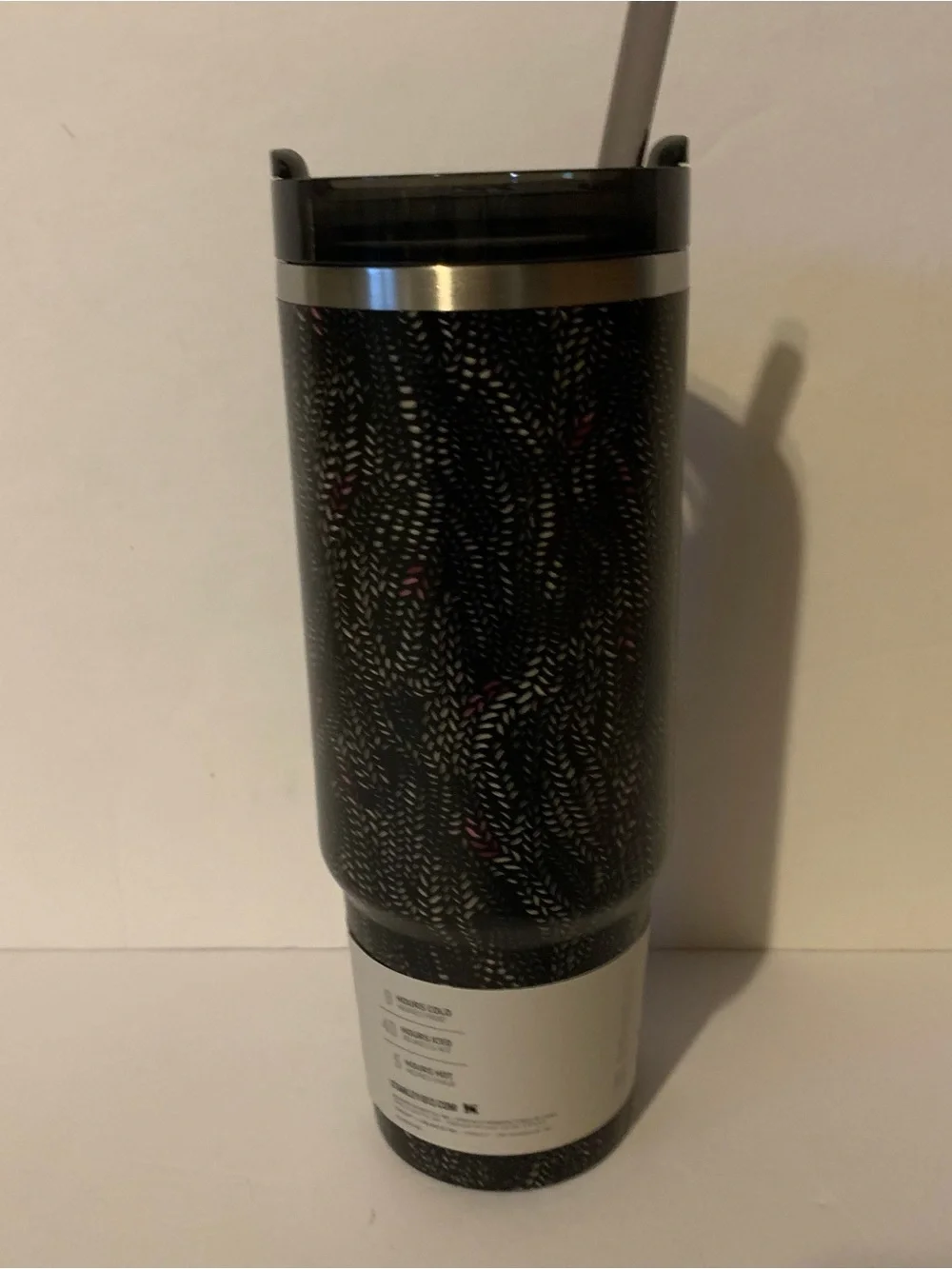 NWT. STANLEY x Calia 30 oz Flowstate Quencher H2.0 Tumbler Black Serpent